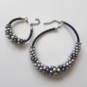 STATEMENT JEWELRY Necklace & Bracelet Set